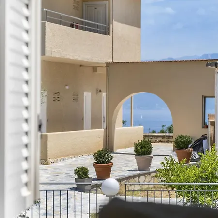 Oceanida Apartment Nikiana